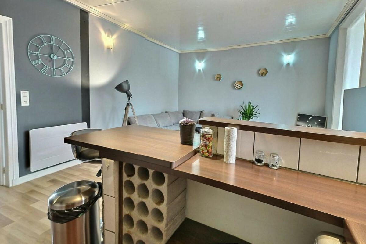 Danton | Spacieux | Wifi | Parking | Proche Centre Troyes Bagian luar foto